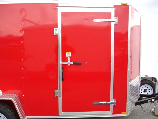 2015 Patroit Vee  Nose Enclosed Trailer Ramp Door 36 hHomesteader Trailers 