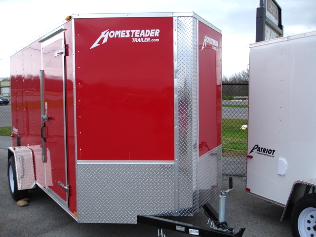2015 Patroit Vee  Nose Enclosed Trailer Ramp Door 36 hHomesteader Trailers 