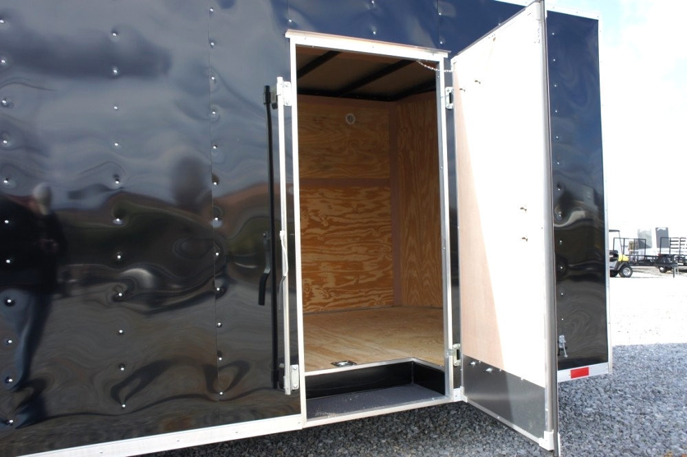 Homesteader 20 X 8.5 Enclosed Trailer Trailers For Sale 