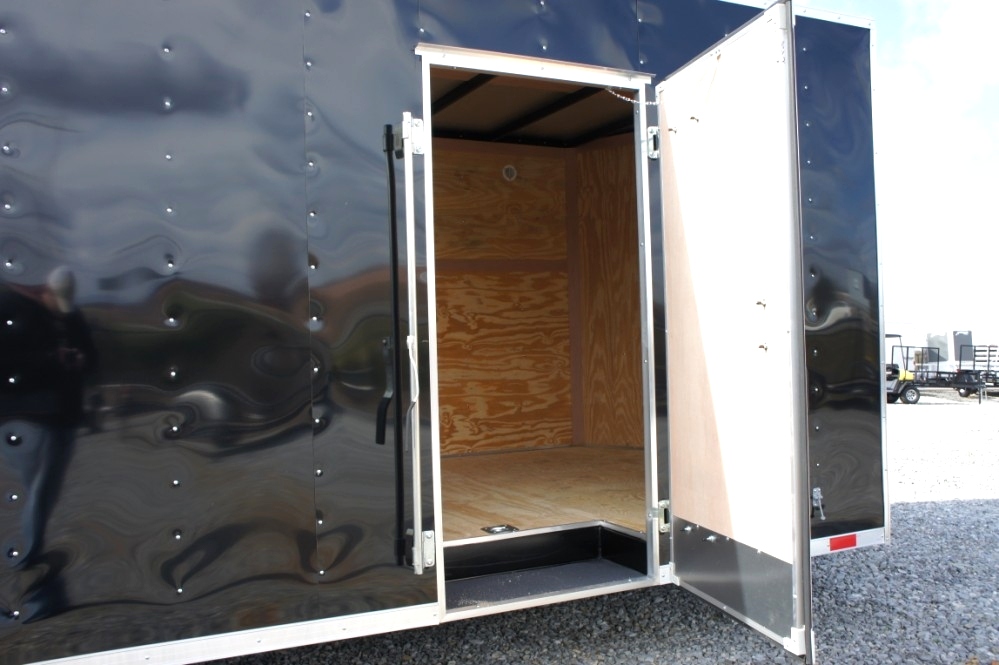Homesteader 20 X 8.5 Enclosed Trailer hHomesteader Trailers 
