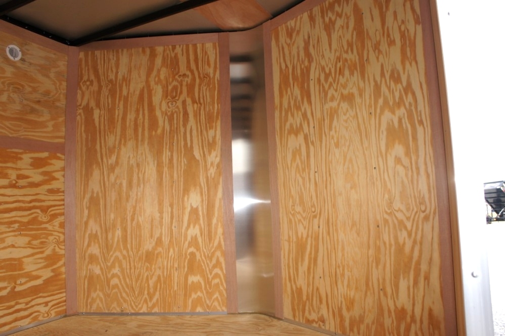 Homesteader 20 X 8.5 Enclosed Trailer hHomesteader Trailers 