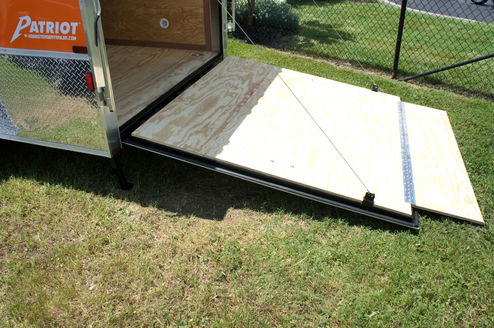 2015 Homesteader Enclosed Trailer Ramp Door Pkg  hHomesteader Trailers 