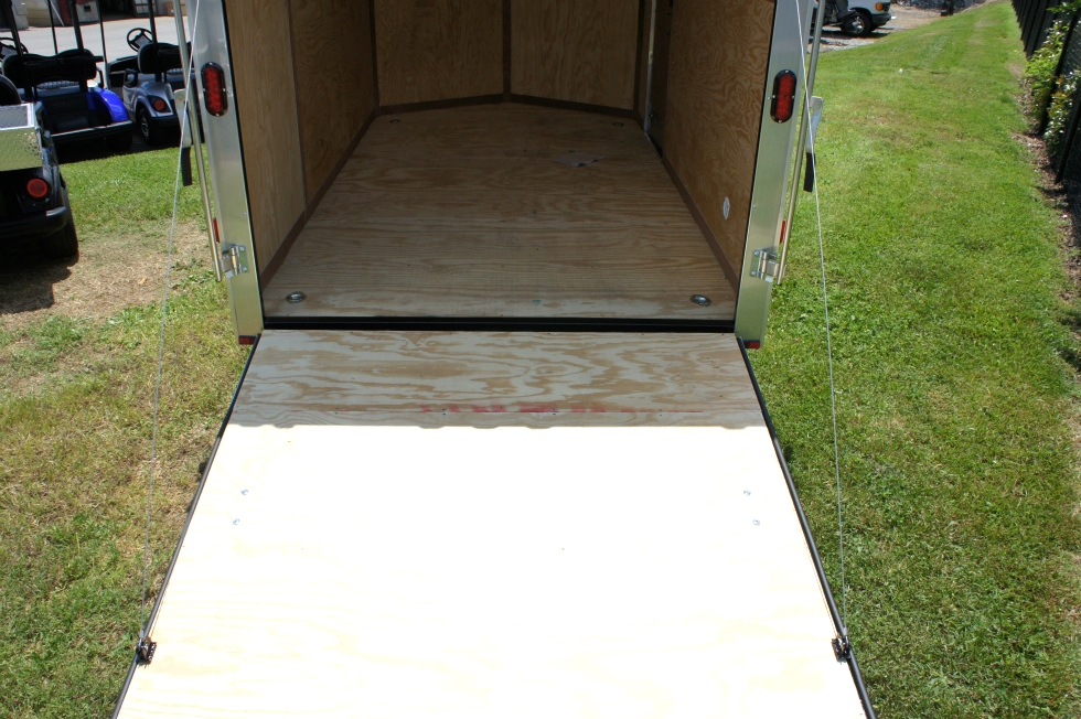 2015 Homesteader Enclosed Trailer Ramp Door Pkg  hHomesteader Trailers 