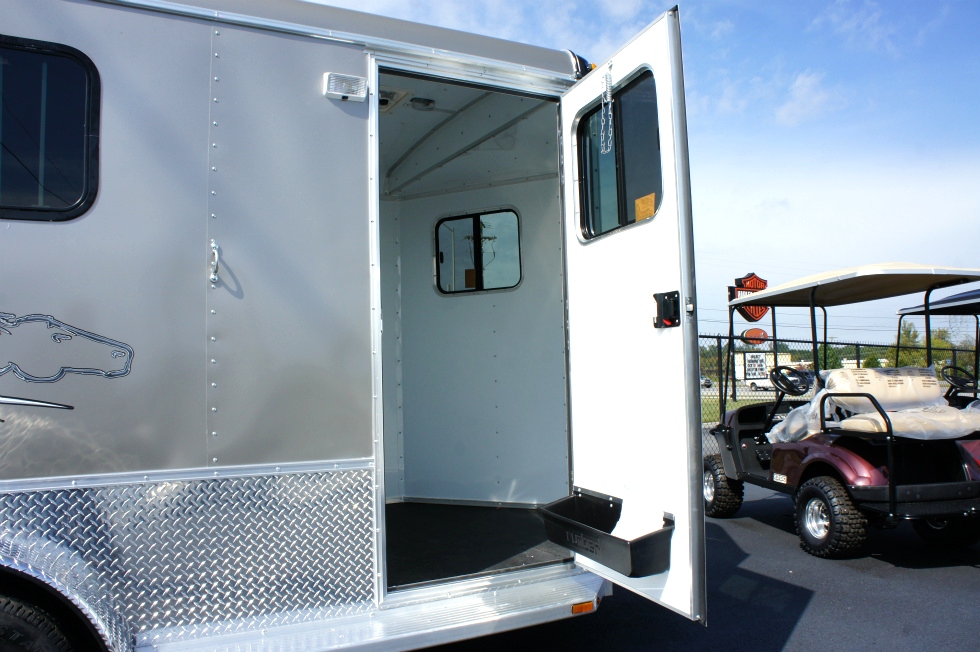Homesteader Stallion 2 Horse Front Load-Bumper Trailer 2015 hHomesteader Trailers 
