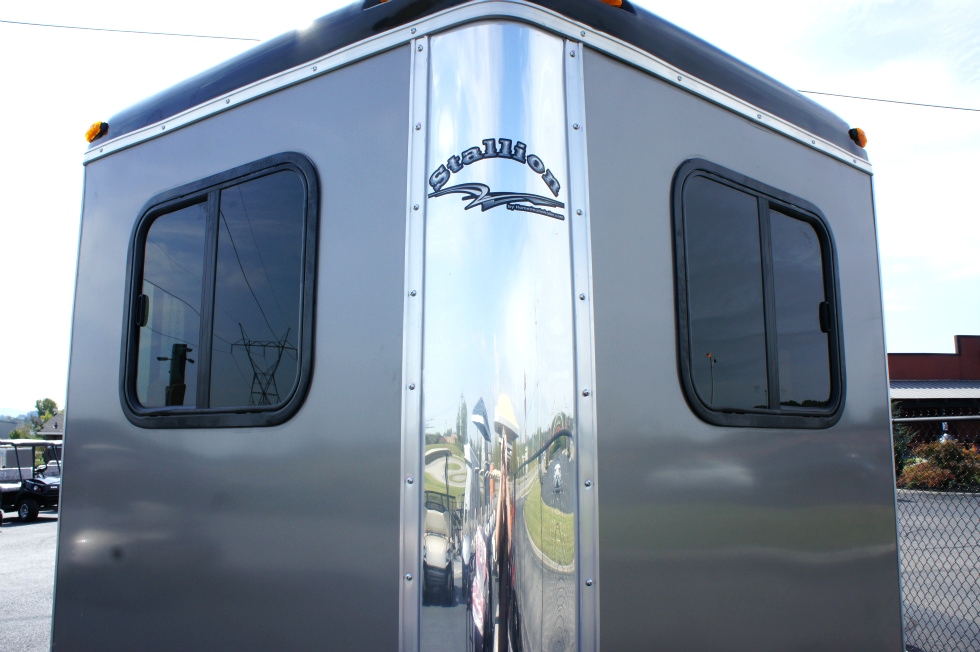 Homesteader Stallion 2 Horse Front Load-Bumper Trailer 2015 hHomesteader Trailers 