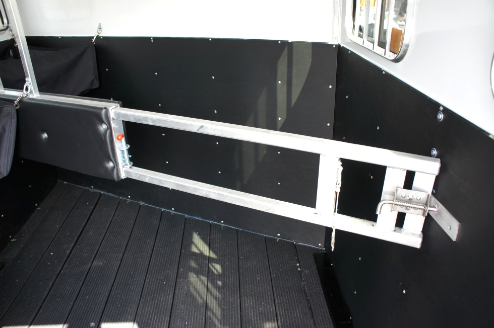 Homesteader Stallion 2 Horse Front Load-Bumper Trailer 2015 hHomesteader Trailers 