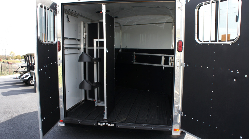 2015 Homesteader  Bumper Pull Horse Trailer hHomesteader Trailers 