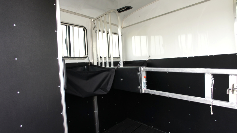 2015 Homesteader  Bumper Pull Horse Trailer hHomesteader Trailers 