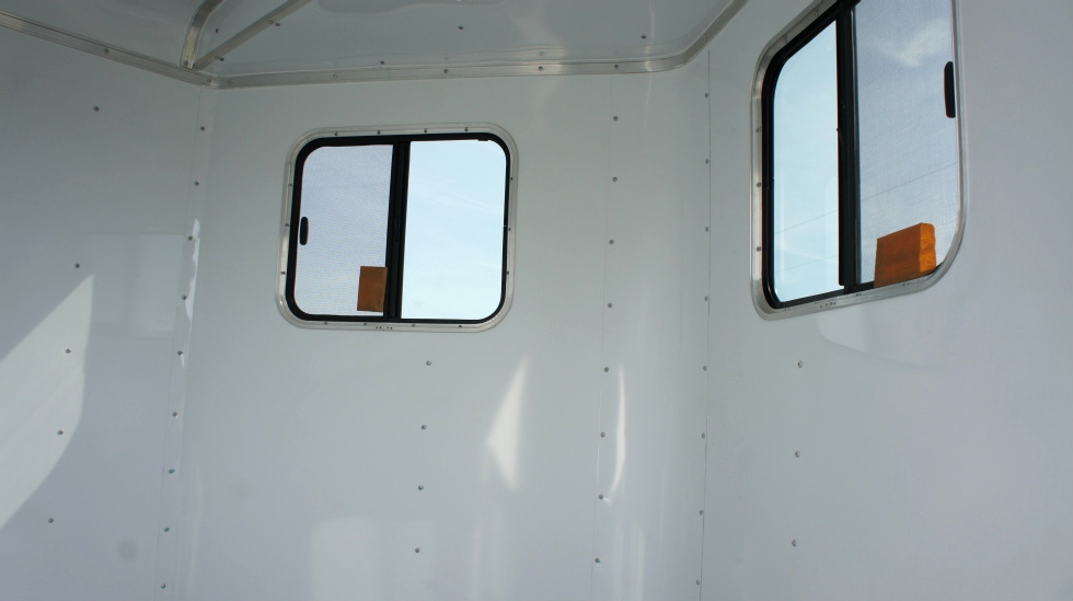 2015 Homesteader  Bumper Pull Horse Trailer hHomesteader Trailers 